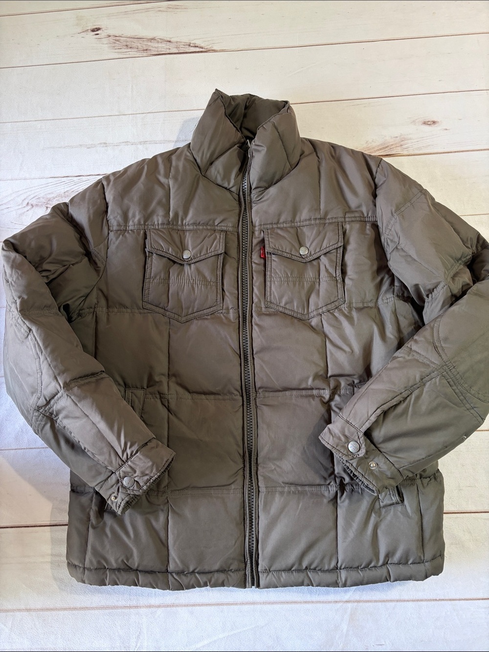 Levi's Men's Western Chore Quilted Olive Puffer Jacket